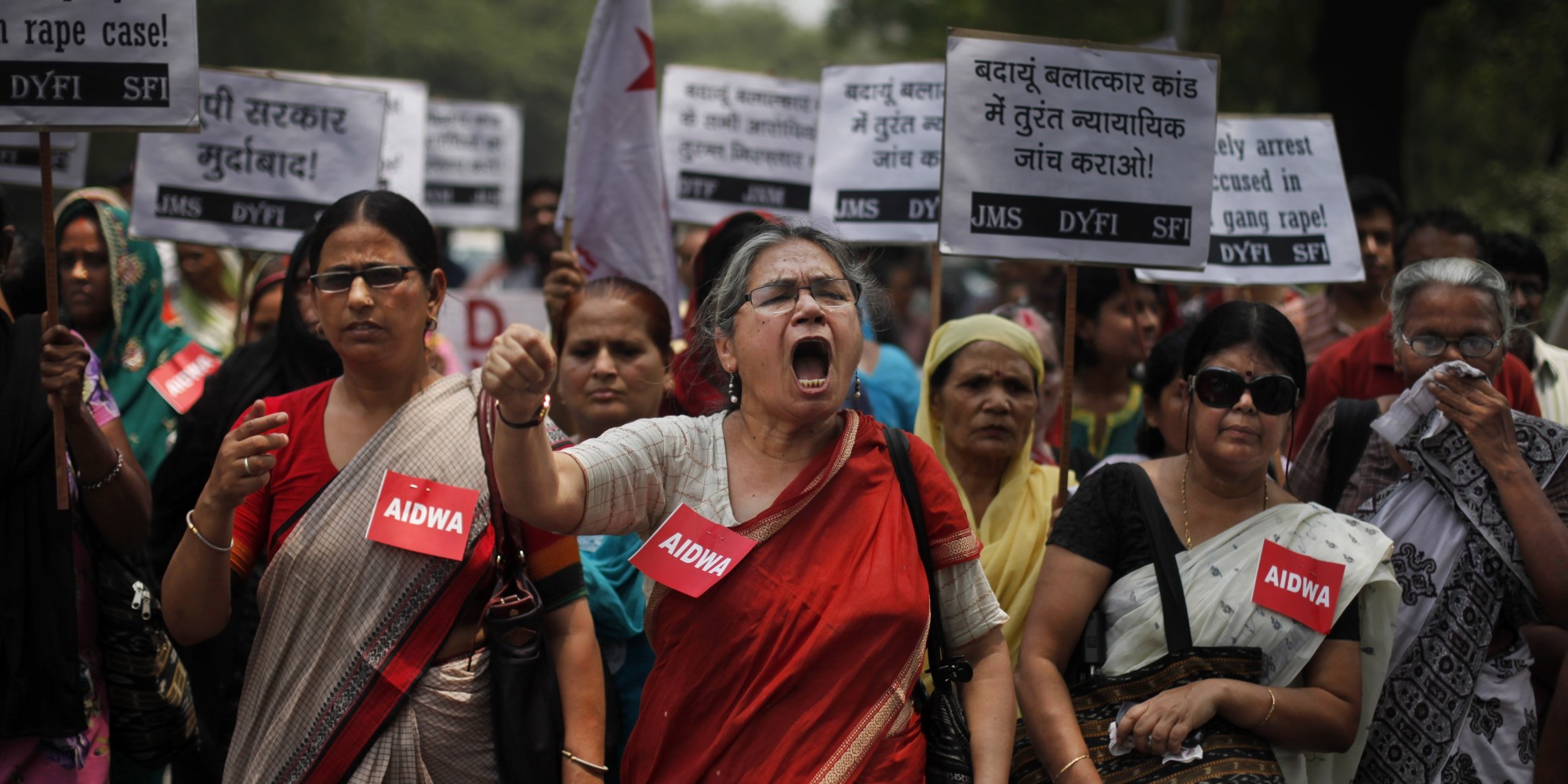 নারী নির্যাতনে হিন্দু পুরুষরা মুসলিমদের চেয়ে এগিয়ে