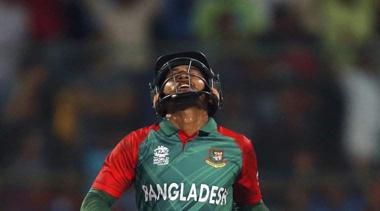 একাই লড়লেন মুশফিক