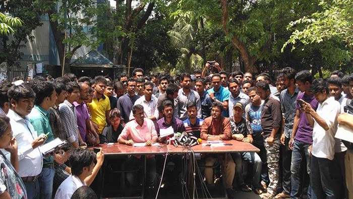 ৪৮ ঘন্টার মধ্যে মামলা প্রত্যাহারের দাবি আন্দোলনকারীদের