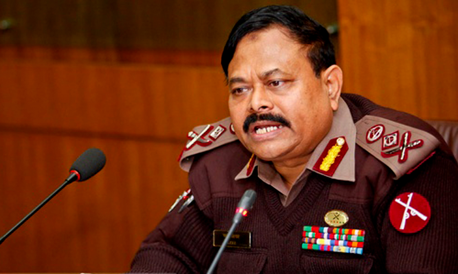 এক নজরে বাংলাদেশের সেনাপ্রধানগণ